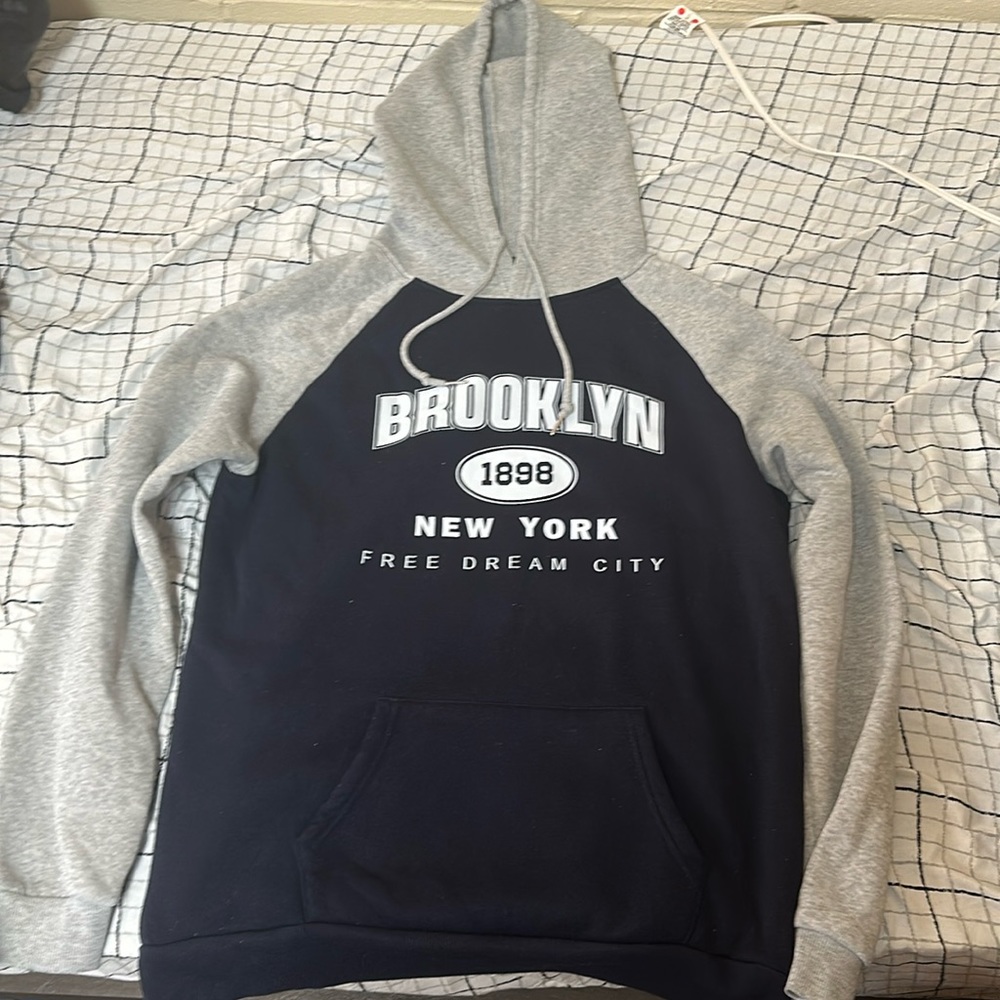Old hoodie brooklyn new york dream city